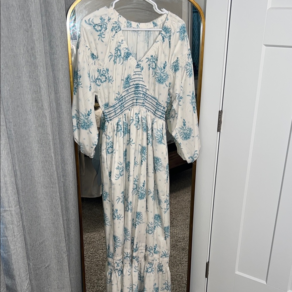 Floral Maxi Dress with Blue Pattern